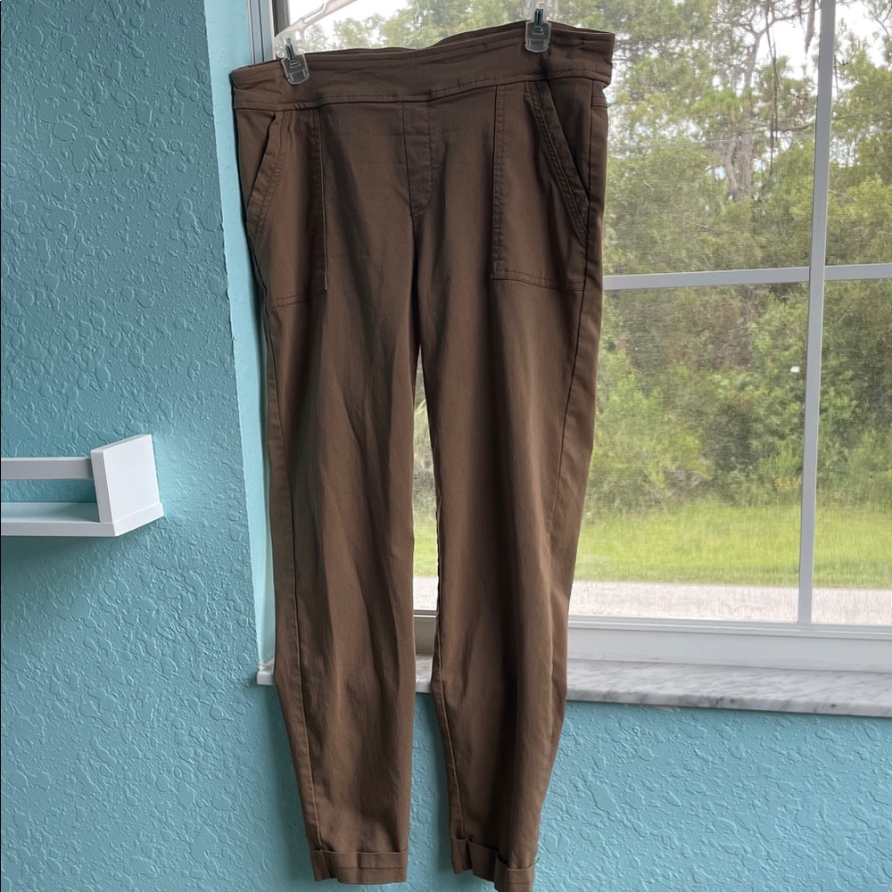 3/$30Soho Tan stretch pants! Great butt pants!